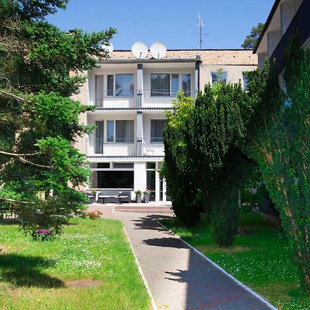 Osrodek Wczasowy Wrzos Lukecin Ngoại thất bức ảnh